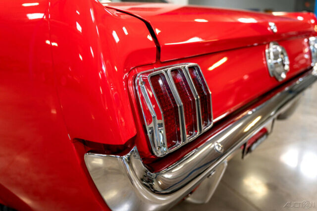 Ford Mustang 1965 image number 8