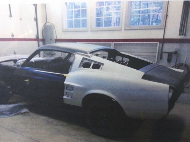 Ford Mustang- Shelby GT350 Tribute 1967 image number 9