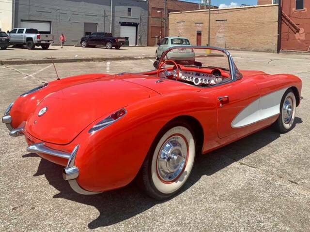 Chevrolet Corvette 1957 image number 4
