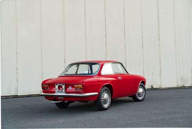 Alfa Romeo GT Junior 1967 image number 34