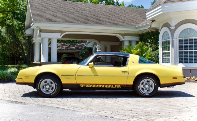 Pontiac Firebird 1976 image number 28