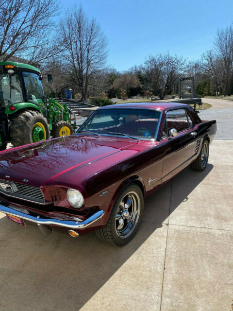 Ford Mustang 1966 image number 1