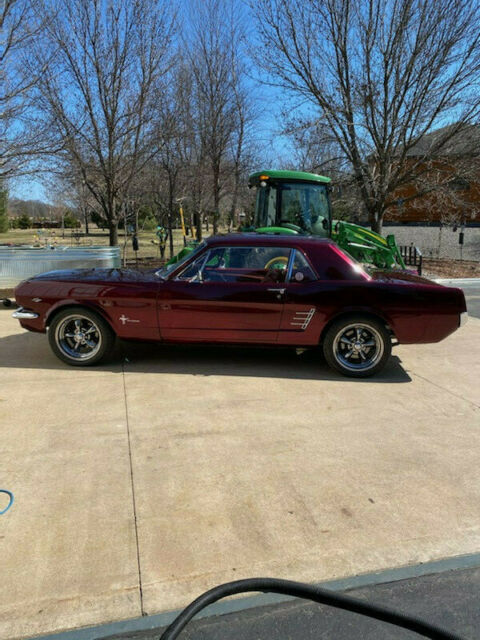 Ford Mustang 1966 image number 4