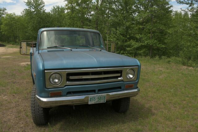 International Harvester 1200D 1970 image number 3