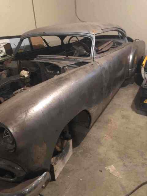 Chevrolet 2R DLX 1952 image number 2