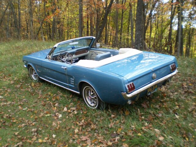 Ford Mustang 1966 image number 36