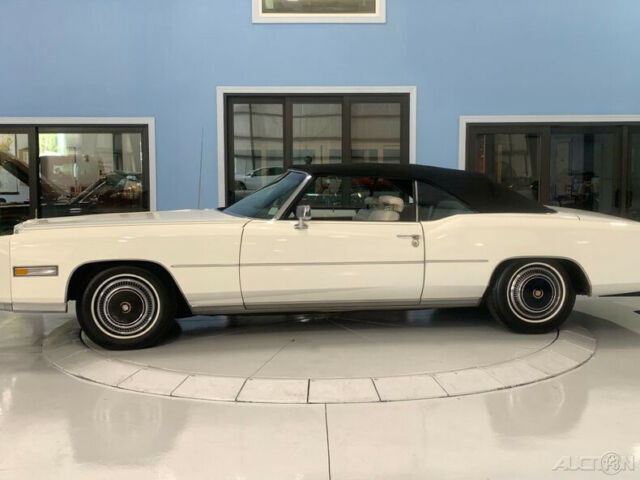 Cadillac Fleetwood 1976 image number 25