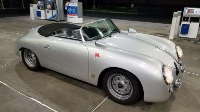 Replica/Kit Makes Outlaw Speedster 1957 image number 2