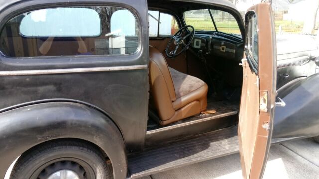 Buick Series 40 1936 image number 2