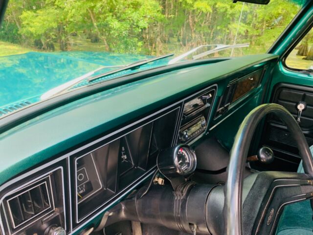 Ford F-250 1978 image number 34