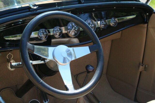 Ford Roadster 1932 image number 15