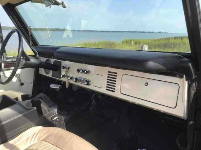 Ford Bronco 1971 image number 32