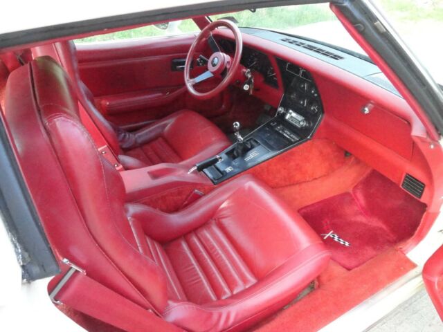 Chevrolet Corvette 1971 image number 4