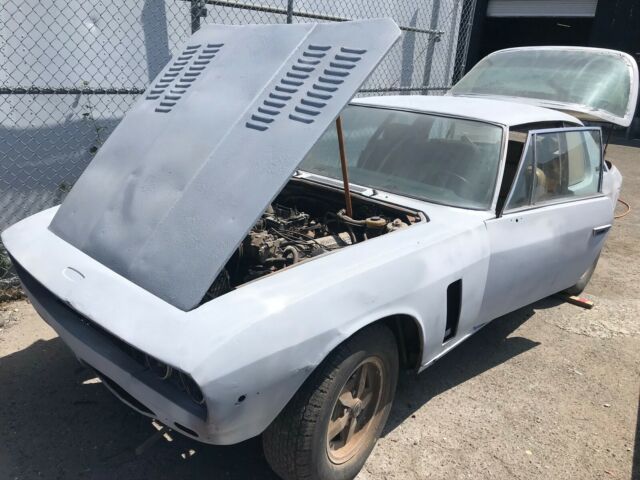 Jensen Interceptor 1972 image number 2
