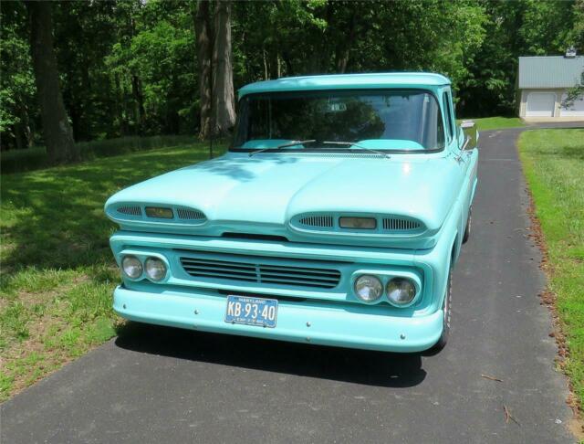 Chevrolet C-10 1960 image number 2