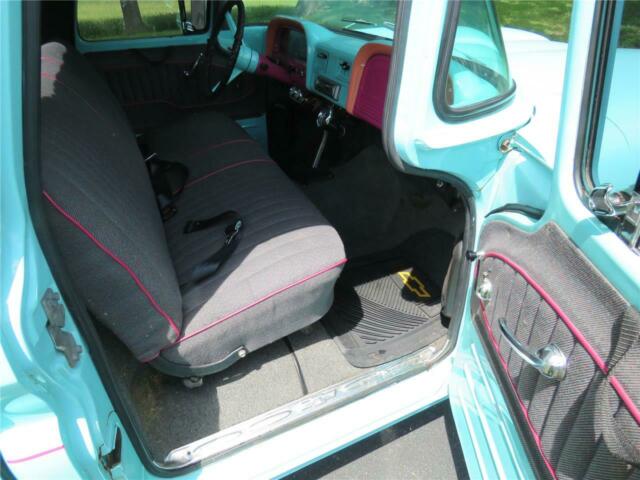 Chevrolet C-10 1960 image number 22