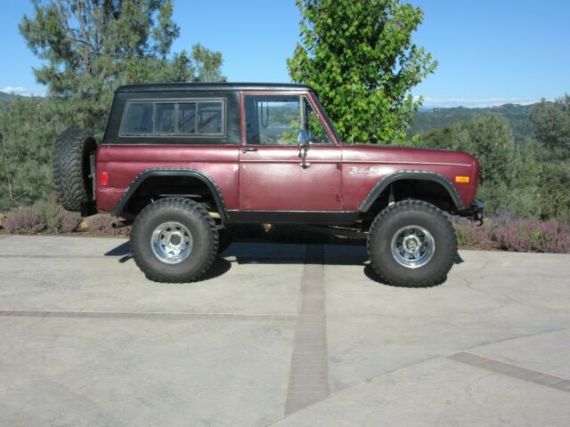 Ford Bronco 1975 image number 15
