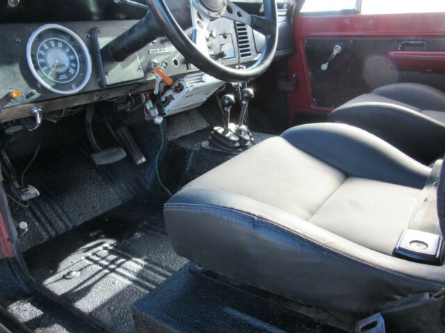 Ford Bronco 1975 image number 45