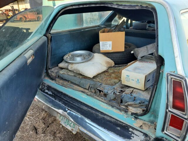 Ford LTD 1977 image number 16