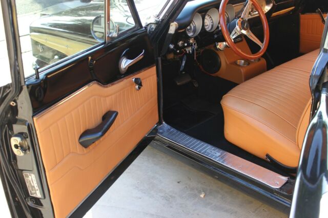 Ford Fairlane 1963 image number 11