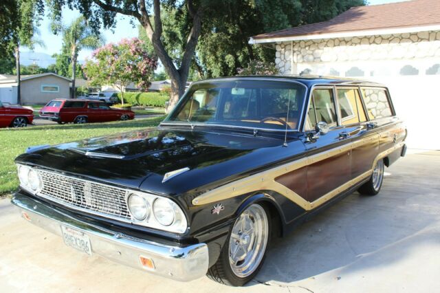 Ford Fairlane 1963 image number 29