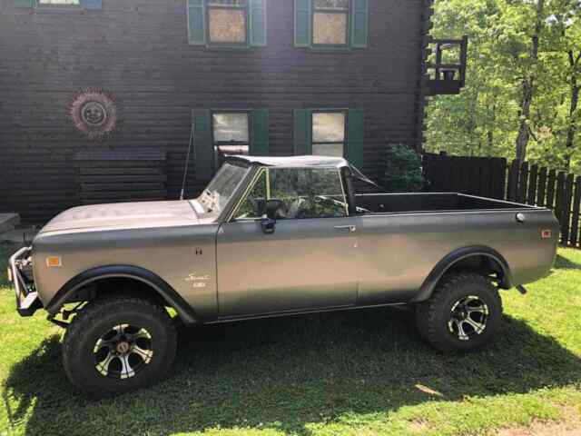 International Scout 1976 image number 0