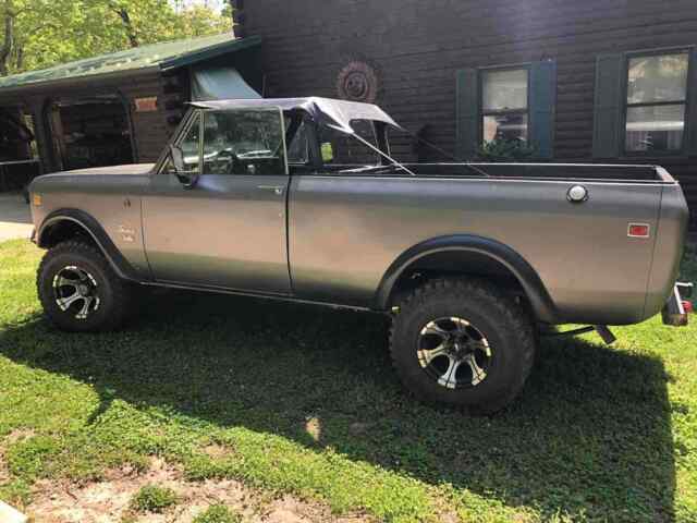 International Scout 1976 image number 1