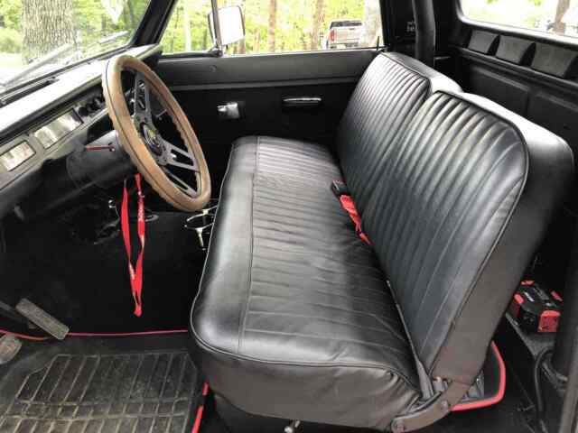 International Scout 1976 image number 20