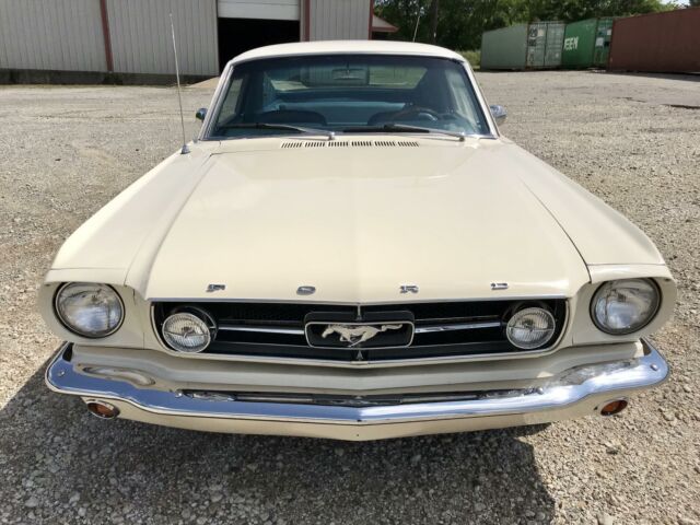 Ford Mustang 1965 image number 28