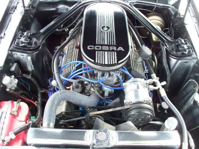 Ford Mustang 1967 image number 12
