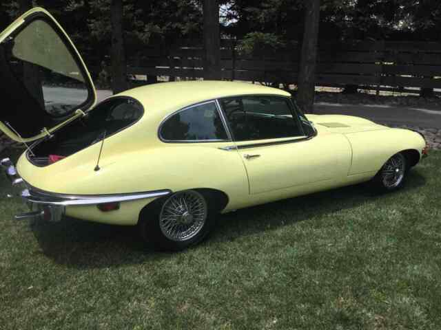 Jaguar E Type 4.2 1969 image number 8