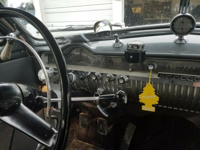 Mercury Custom 1951 image number 25