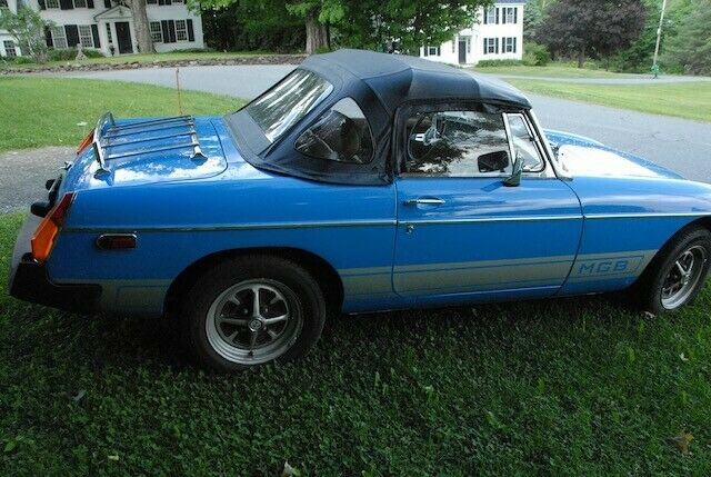 MG MGB 1979 image number 6
