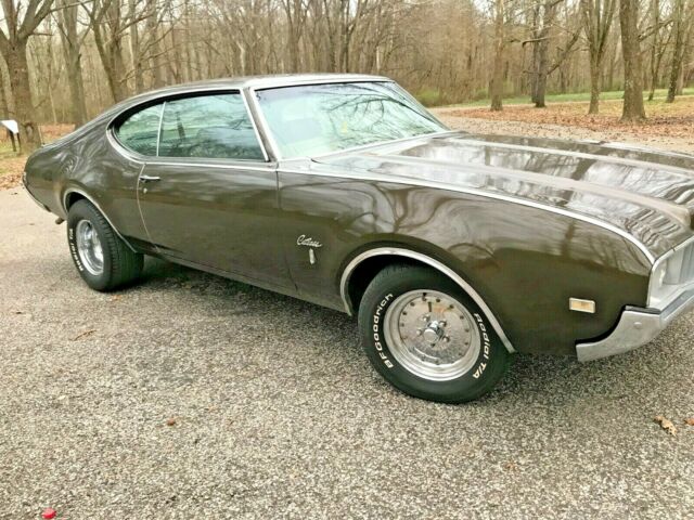 Oldsmobile Cutlass 1969 image number 1
