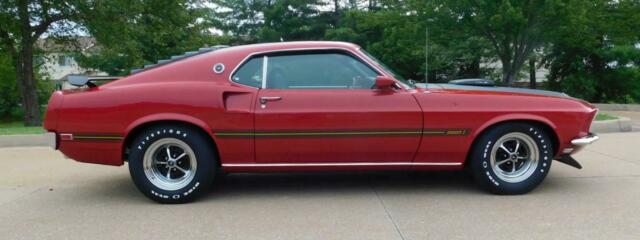 Ford Mustang 1969 image number 2