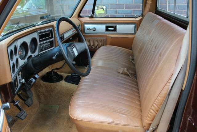 Chevrolet C/K Pickup 3500 1979 image number 15