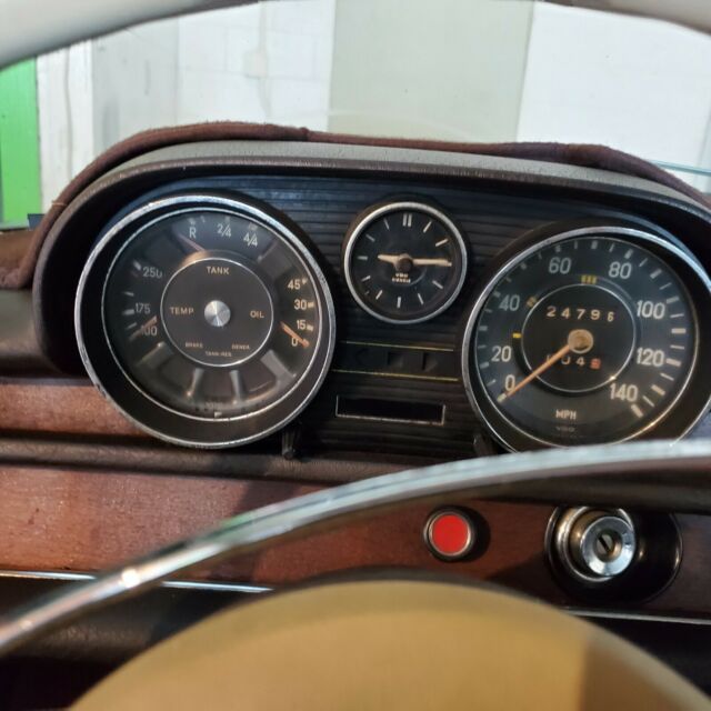 Mercedes-Benz S-Class 1968 image number 20