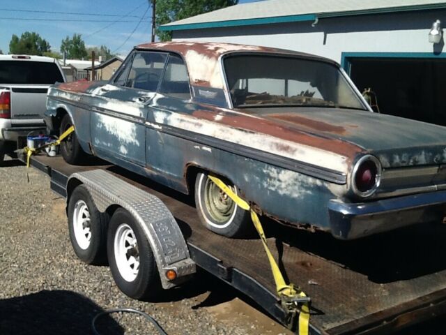 Ford Fairlane 1964 image number 2