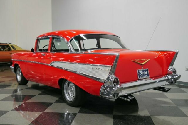 Chevrolet Bel Air/150/210 1957 image number 9