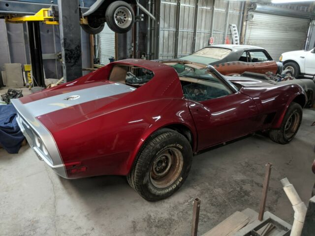 Chevrolet Corvette 1973 image number 11