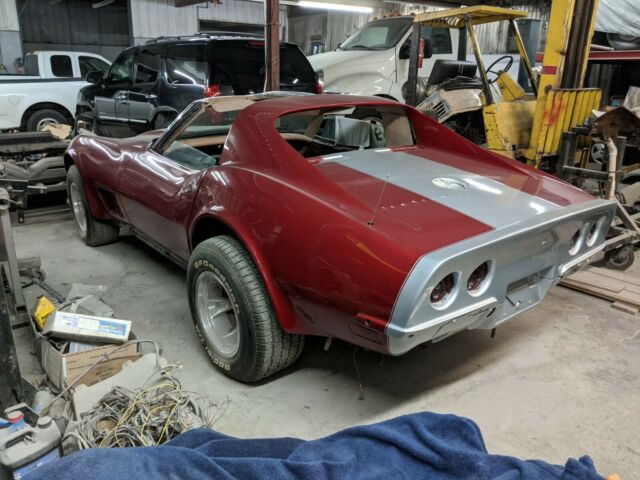 Chevrolet Corvette 1973 image number 12