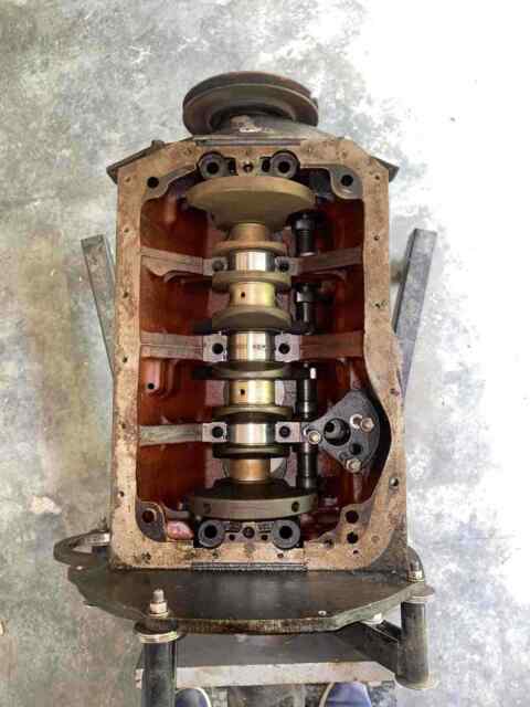 MG MGB 1979 image number 25