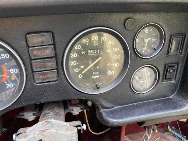 MG MGB 1979 image number 6