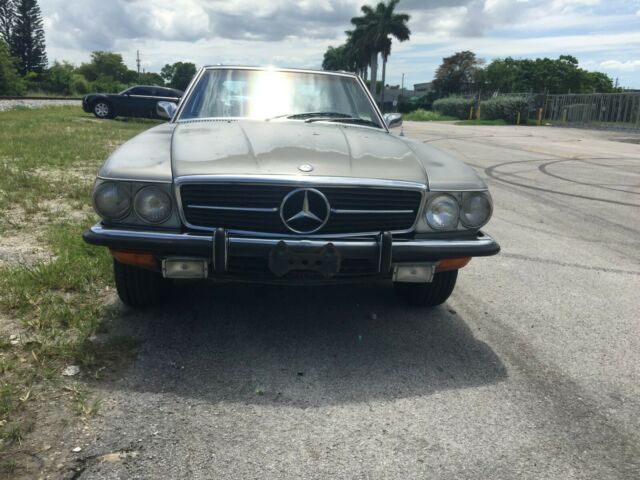 Mercedes-Benz 450SL 1973 image number 1