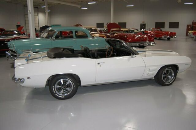 Pontiac Trans-Am Convertible Tribute 1969 image number 15