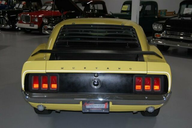 Ford Mustang 1970 image number 2