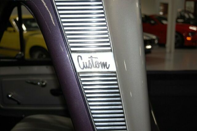 Chevrolet C-10 1965 image number 16