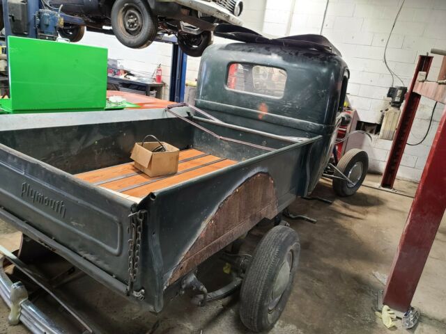 Plymouth PT-50 1937 image number 24