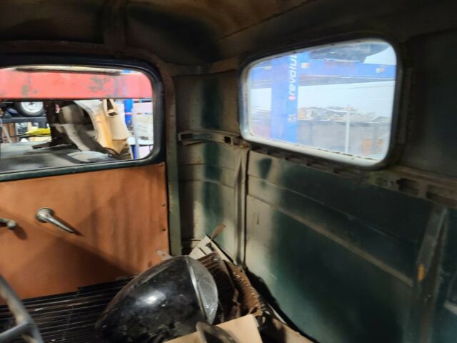 Plymouth PT-50 1937 image number 38