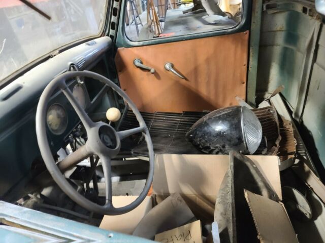 Plymouth PT-50 1937 image number 4